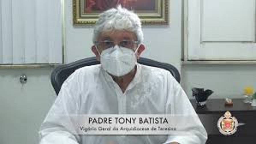 Padre Tony Batista é internado para tratamento da covid-19 em Teresina